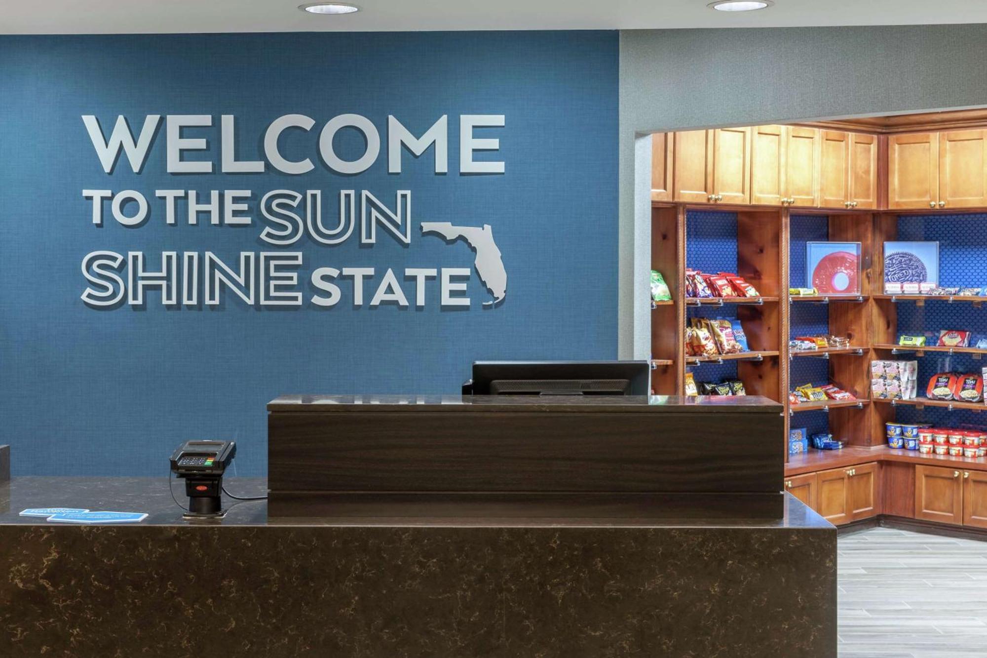 Hampton Inn & Suites Miami-Doral Dolphin Mall Экстерьер фото