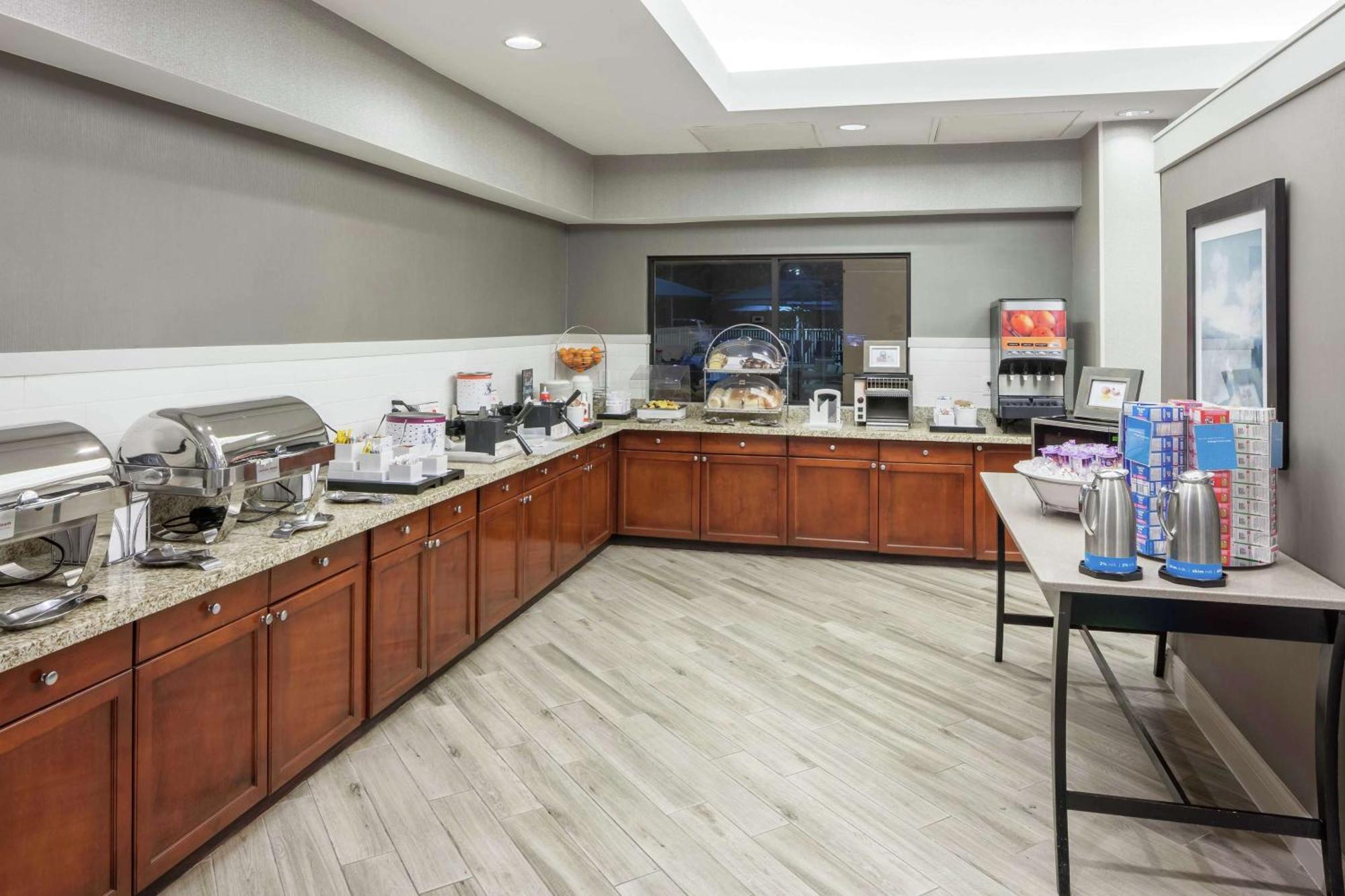 Hampton Inn & Suites Miami-Doral Dolphin Mall Экстерьер фото